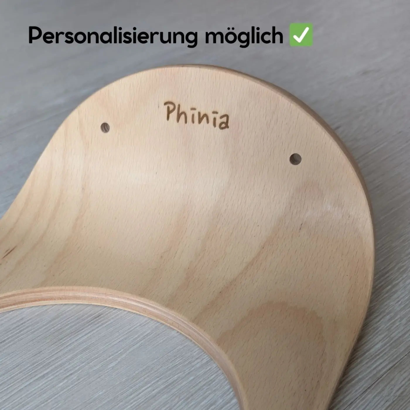 Personalisierte Wippe aus Holz.