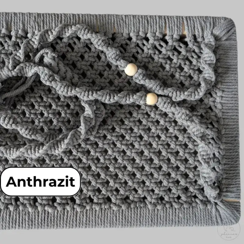 Graues Makramee Wandbehang mit Holzperlen für Fenstertagliege für Katze Fensterplatz