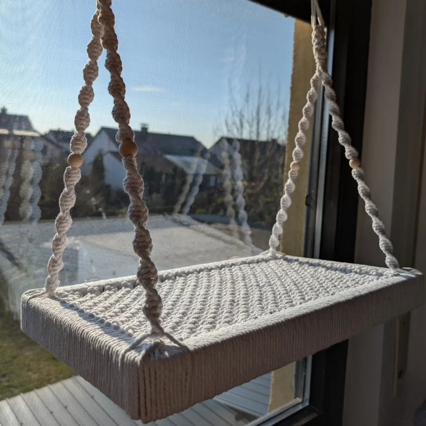 Makramee-Hängeregal.