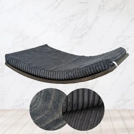 Phinias gebogene Katzenliege in schwebendem Design aus Buchensperrholz