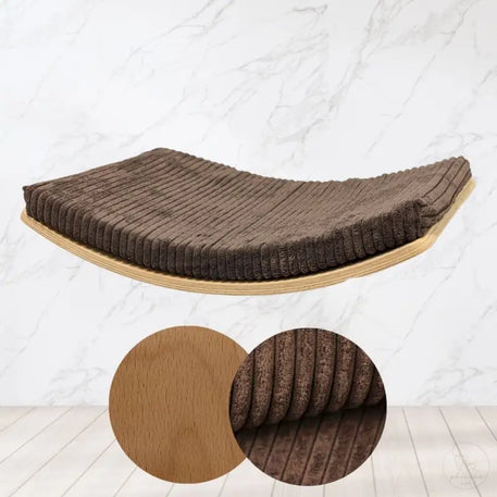 Phinias gebogene Katzenliege mit schwebendem Design aus Buchenholz