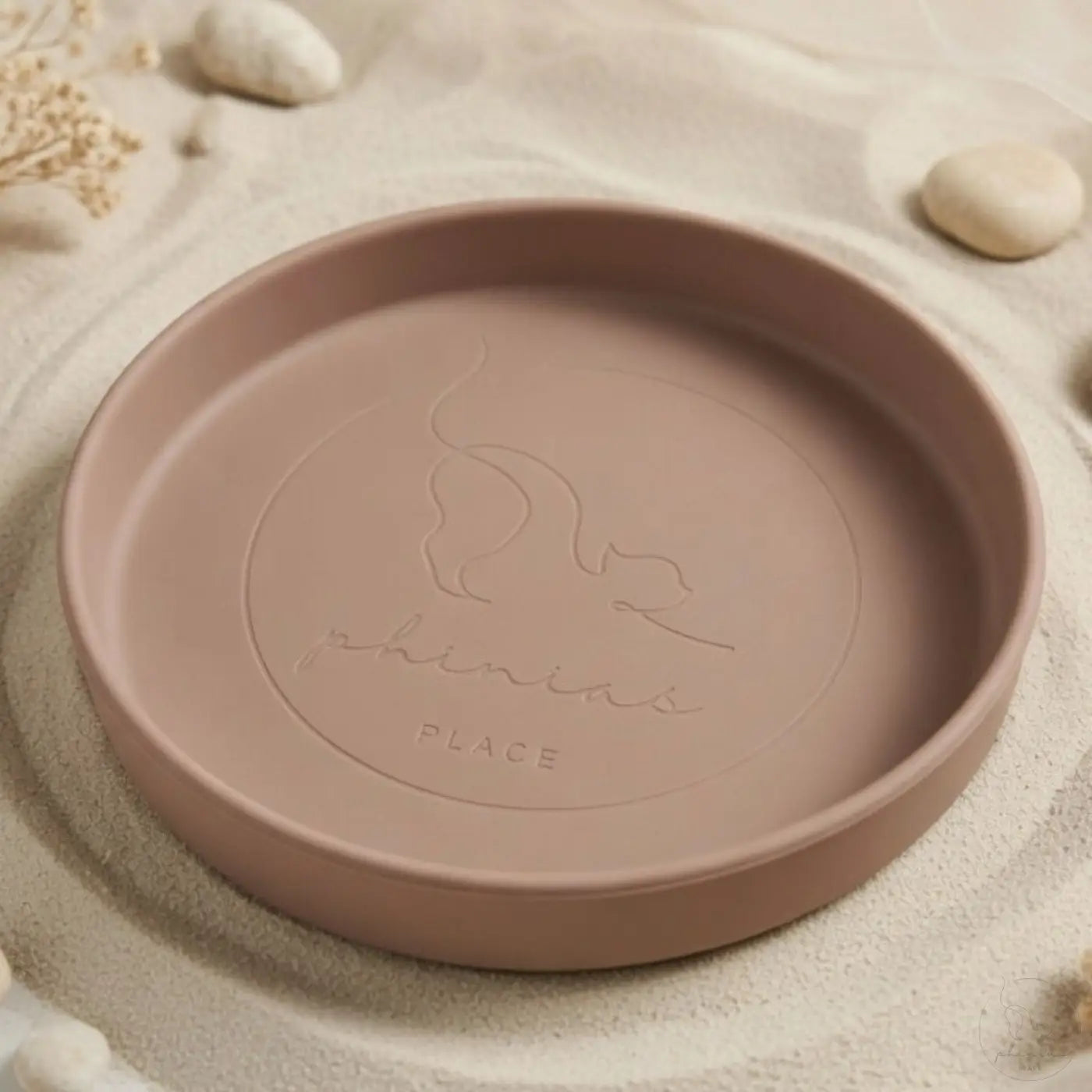 Matte Roségold-Keramikschale Phinias Futternapf mit Katze und Phinis Place