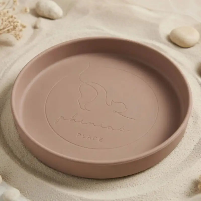 Matte Roségold-Keramikschale Phinias Futternapf mit Katze und Phinis Place